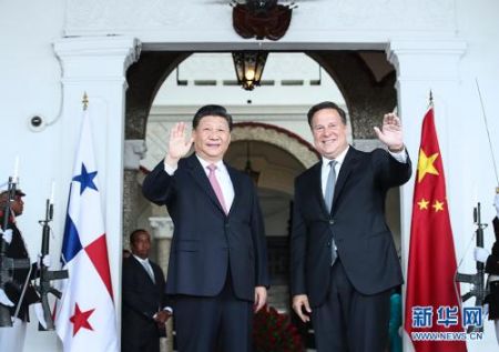 当地时间12月3日，中国国家主席习近平在巴拿马城同巴拿马总统巴雷拉举行会谈。 新华社记者 兰红光 摄 图片来源：新华网
