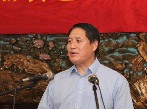 山东省侨联主席梁波致词