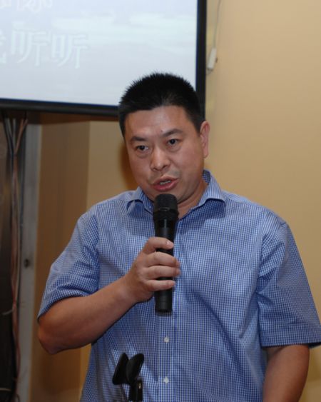 匈牙利瑞安同乡会会长胡绍柄先生致辞