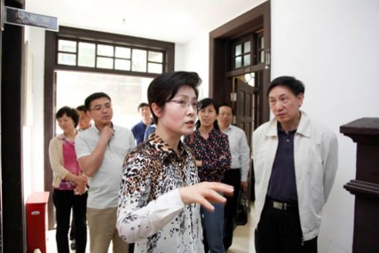 国务院侨办政策法规司调研组参观苏州华侨活动中心