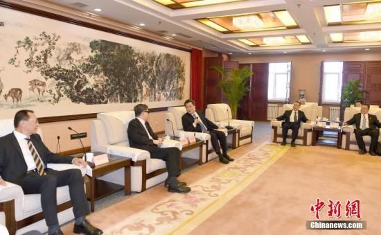9月19日，中国国务院侨办副主任李刚在北京会见海外台商大陆参访团。中新社记者