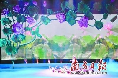 江门拟通过举办“戴爱莲杯”人人跳全国舞蹈展演活动，进一步提升“中国舞蹈之城”品牌影响力。潘伟珊