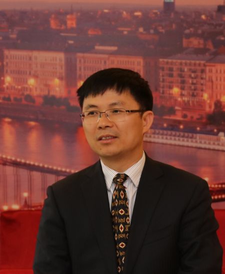 福建省厦门市委秘书长,办公厅主任赖建州先生发表讲话